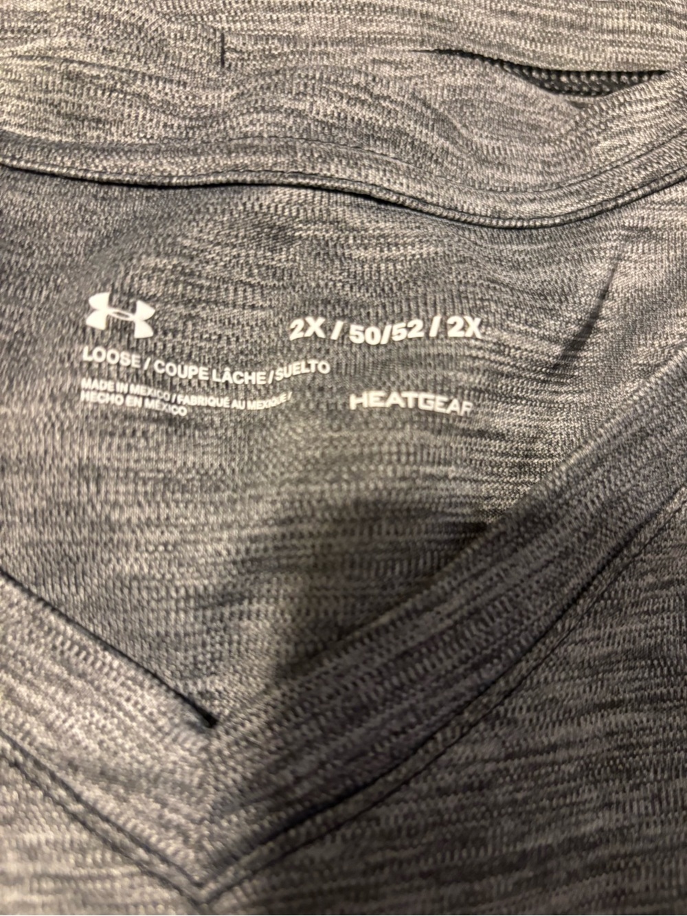 Under Armour Women’s Trio Bundle. 2 short sleeve Tee’s and 1-long sleeve - Picture 5 of 7